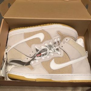 Nike Unbleached SB Dunk